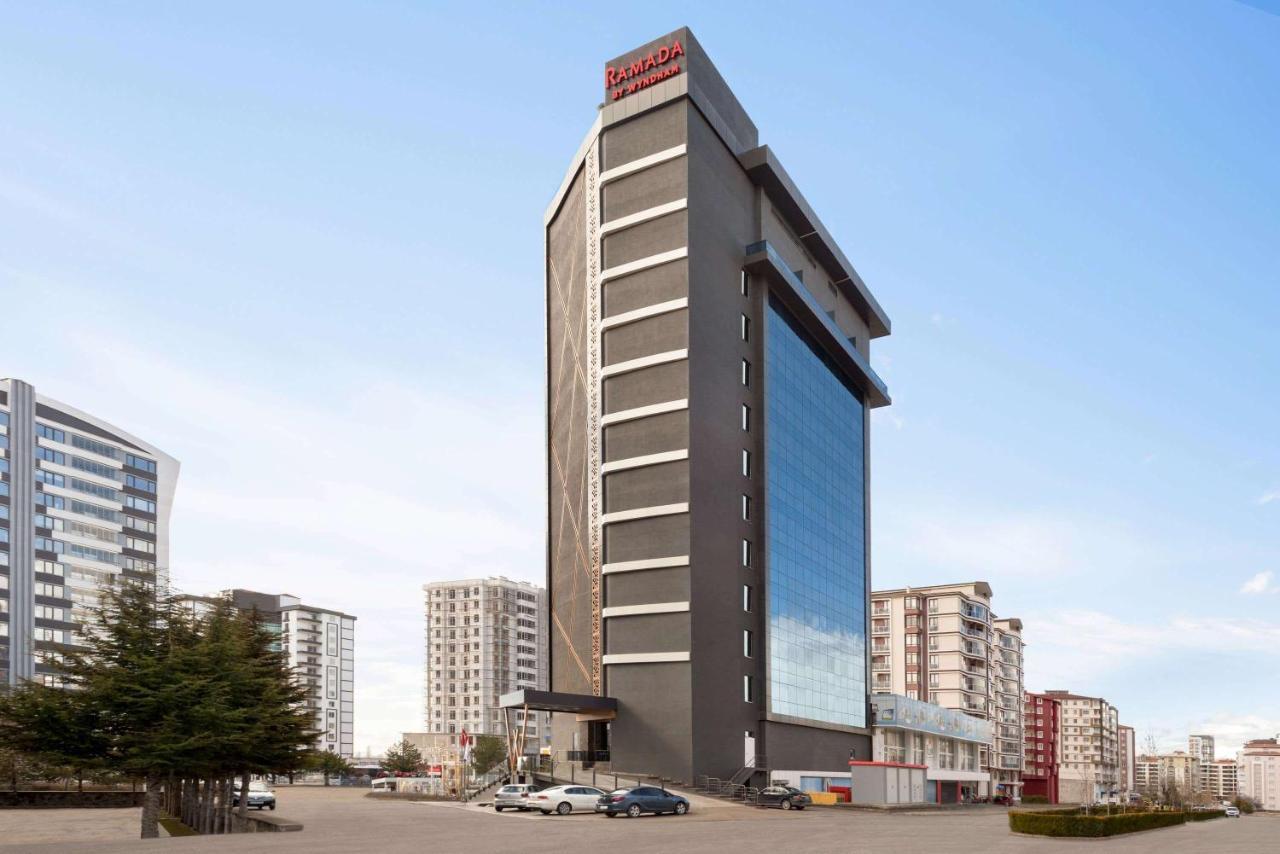 Отель Ramada By Wyndham Нигде Экстерьер фото